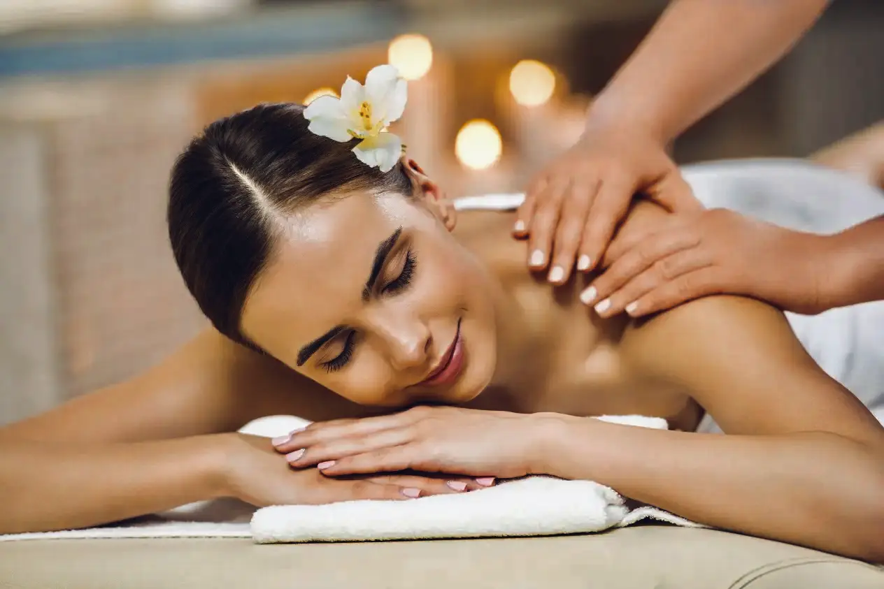 Relax and enjoy the massage from our therapists at ChangThai Massage